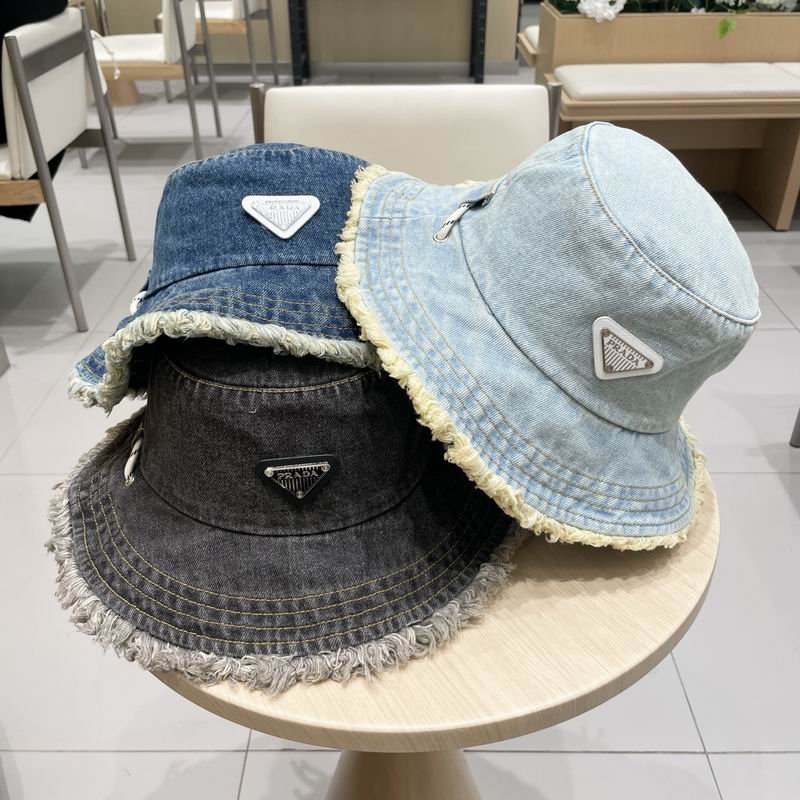 Prada hat 032008